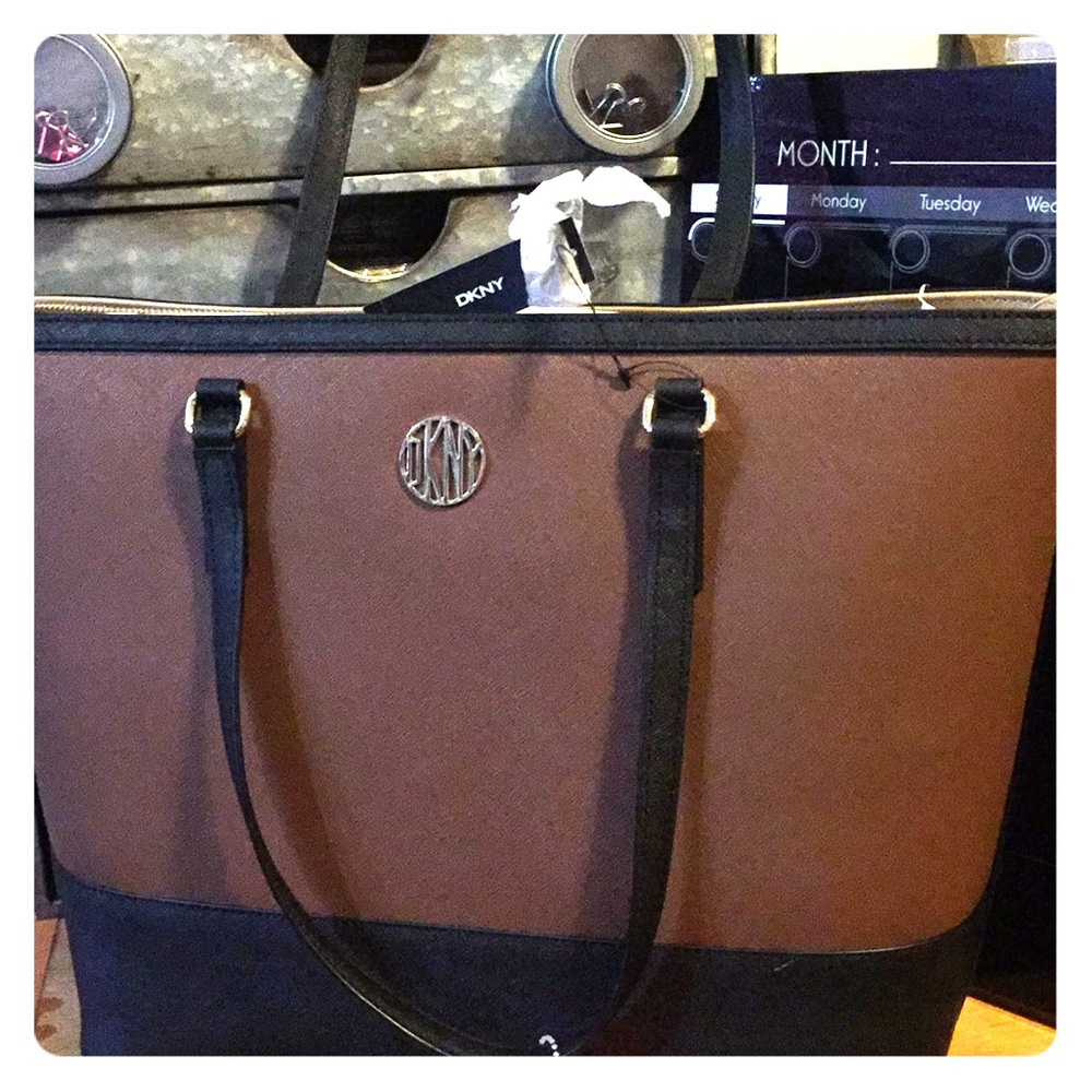 NWT Saddle Bag 💼